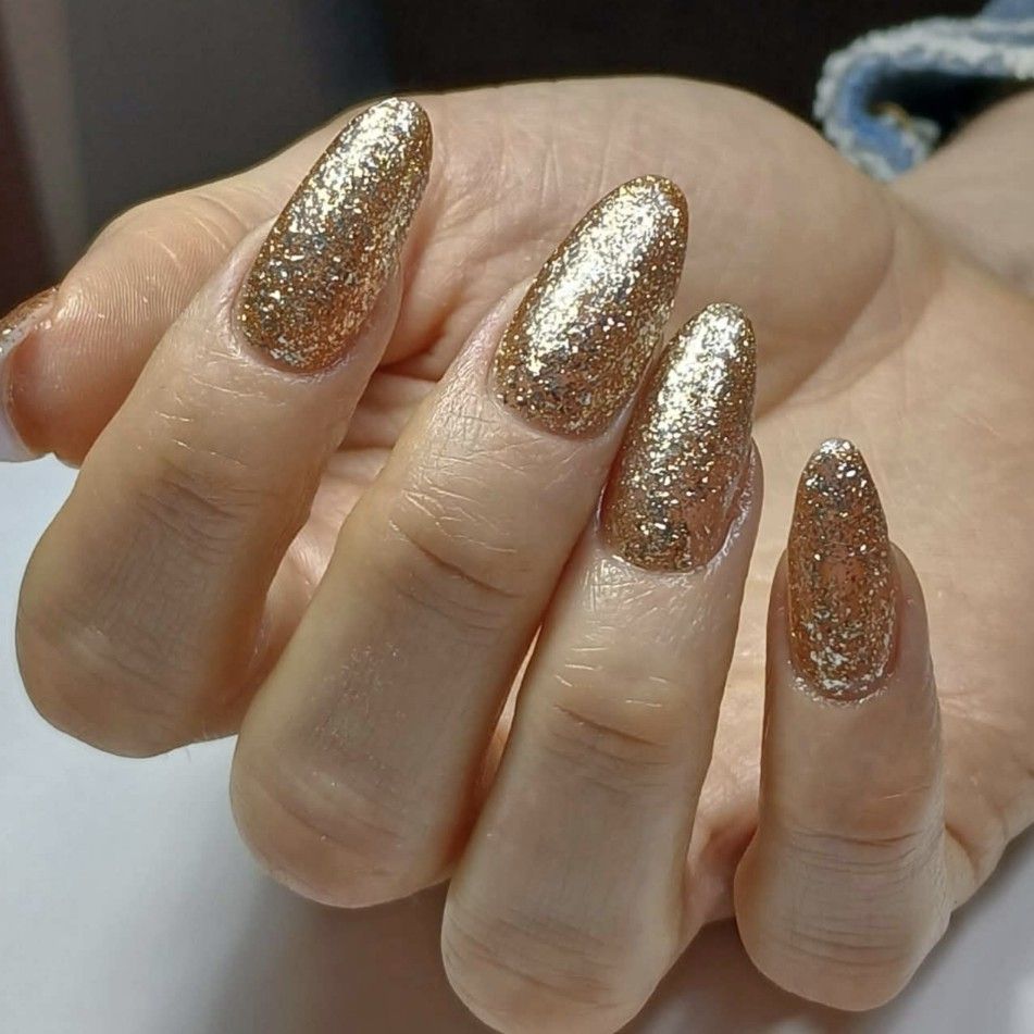 MILADY nails by Tatiana Czebaniukowa
